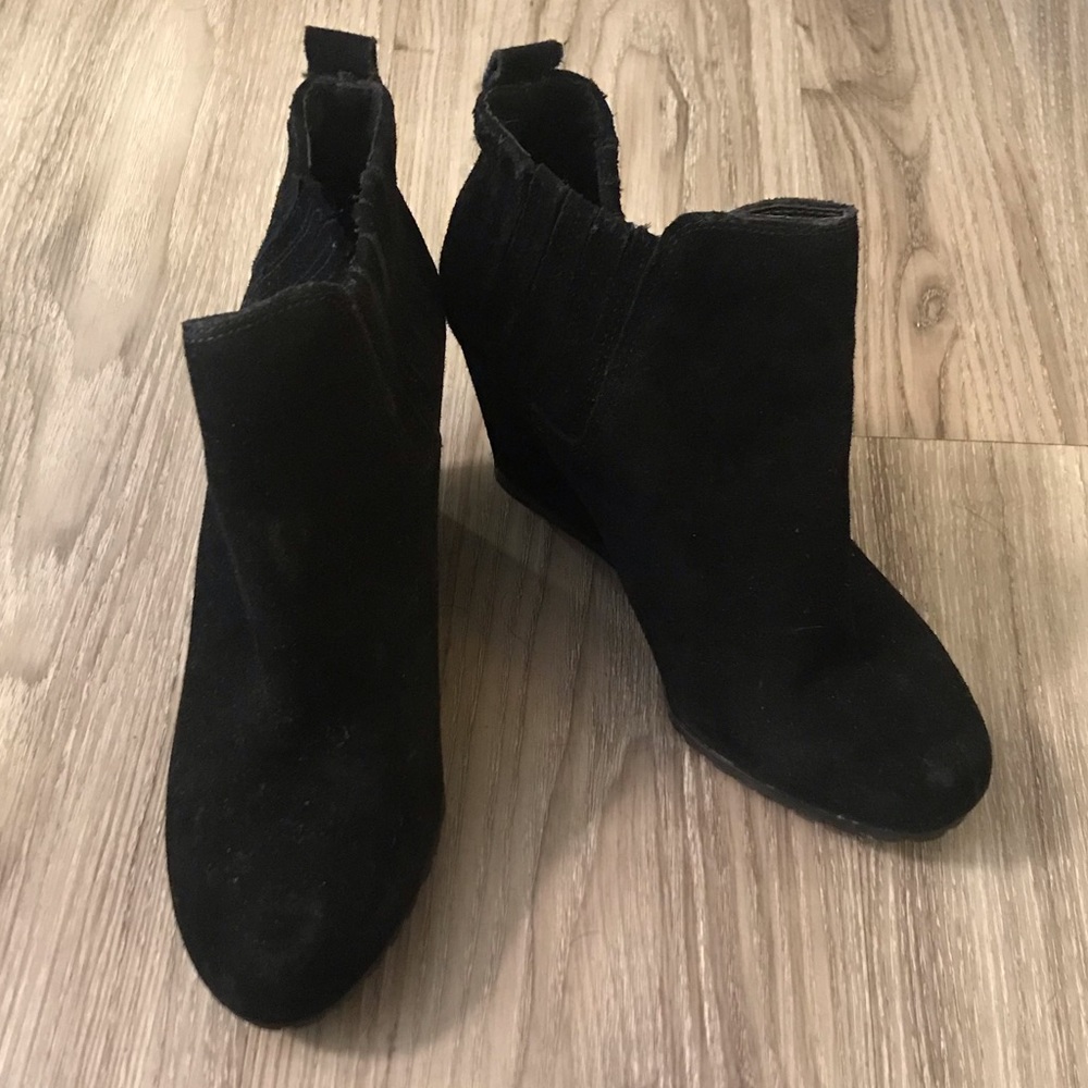 Gianni Bini Black Suede Ankle Booties